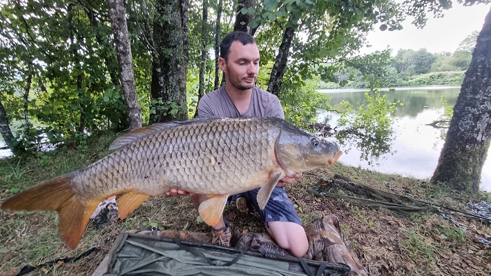 Guidage de pêche en gravière carpe